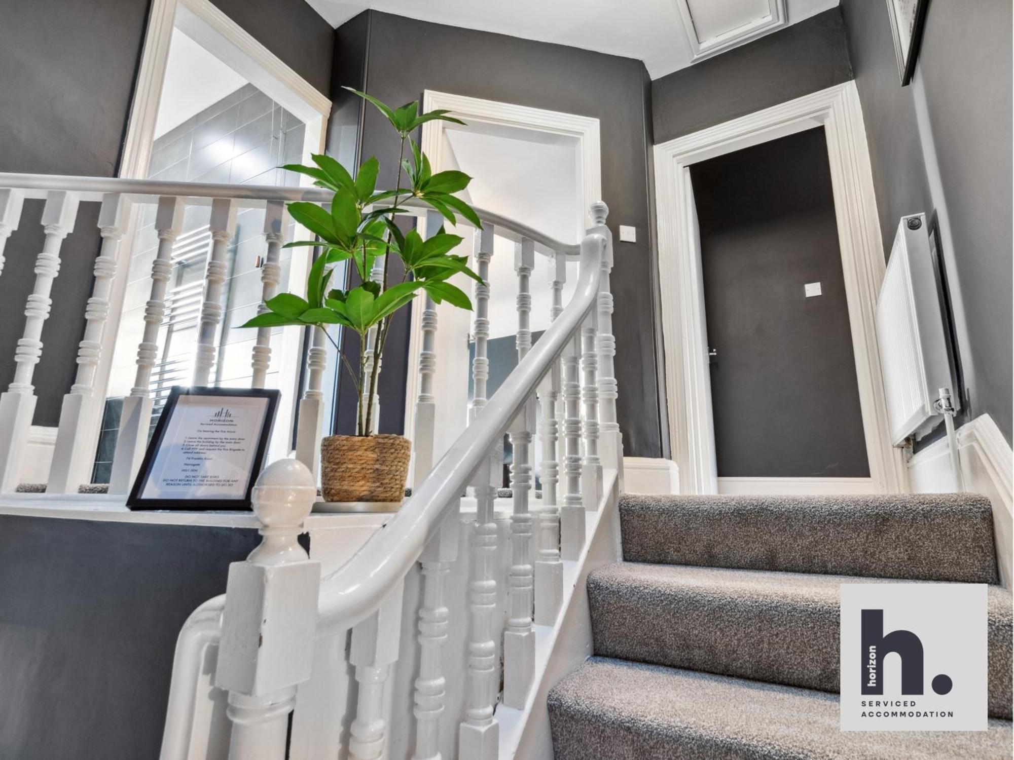 Free Parking - Penthouse - Business Stays - Relocating - St Harrogate Ngoại thất bức ảnh
